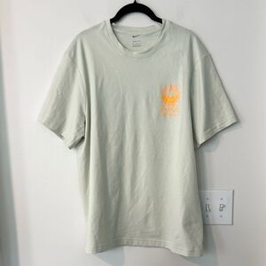 Nike Men's Dri-FIT Studio '72 Short Sleeve Graphic T-Shirt XL